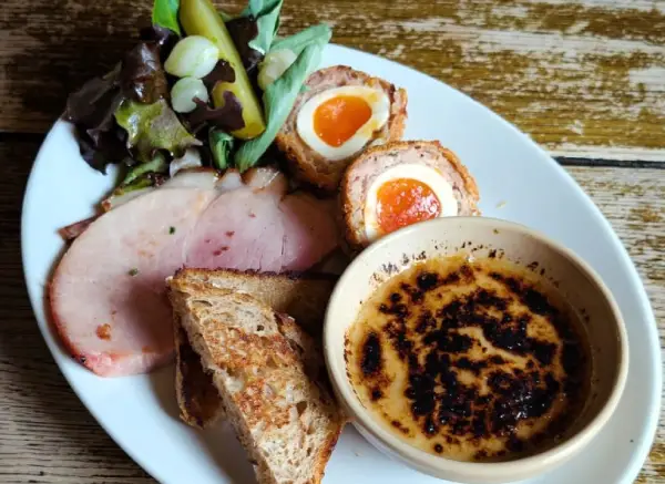 Chef Mark Harris – Small plates and the Social impact of The Great British Pub