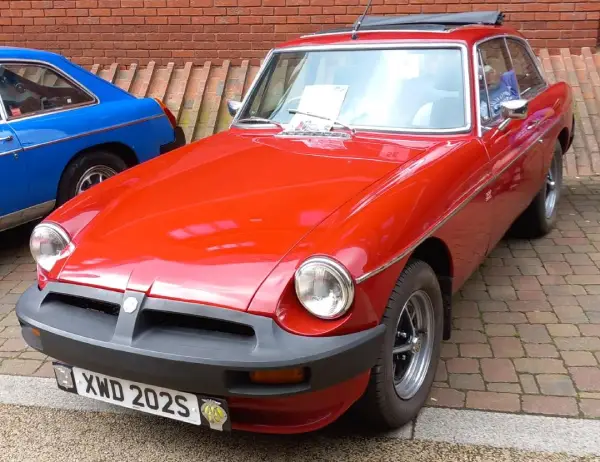 MG B GT