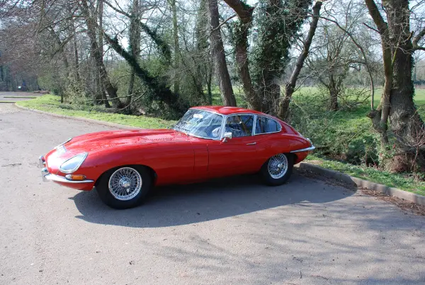 Jaguar E Type