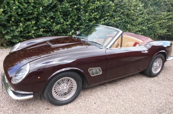 Ferrari (replica) 250 California